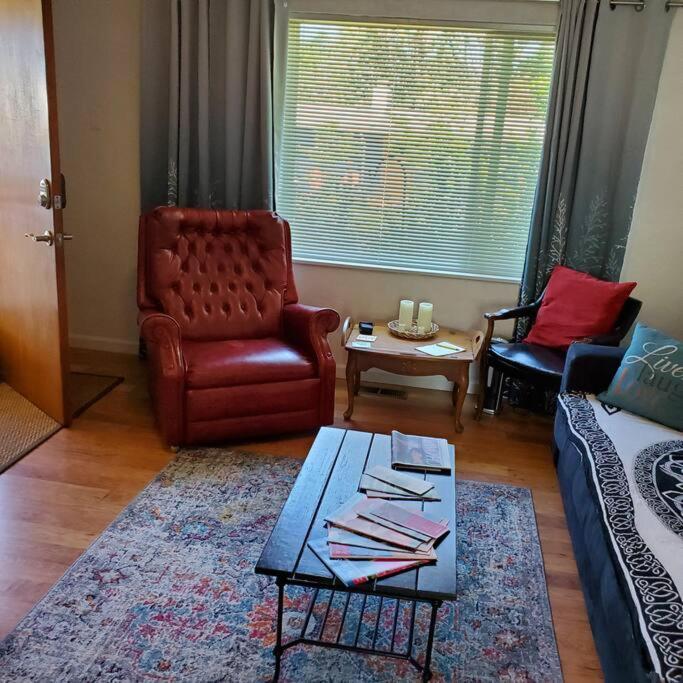 Sweet 2 Bedroom Close To U Of Oregon & Track! Eugene Eksteriør bilde